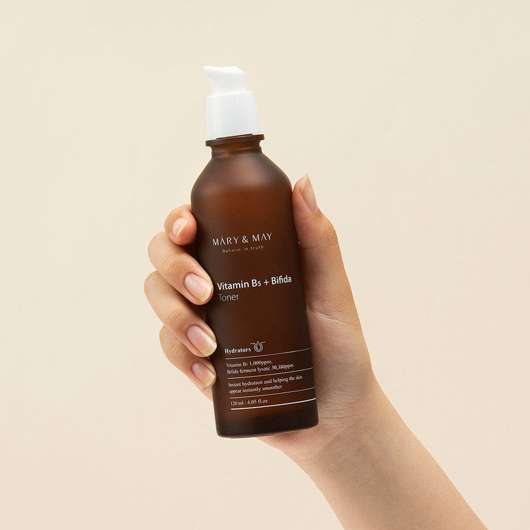 Mary&May Vitamin B5+Bifida Toner being patted onto skin