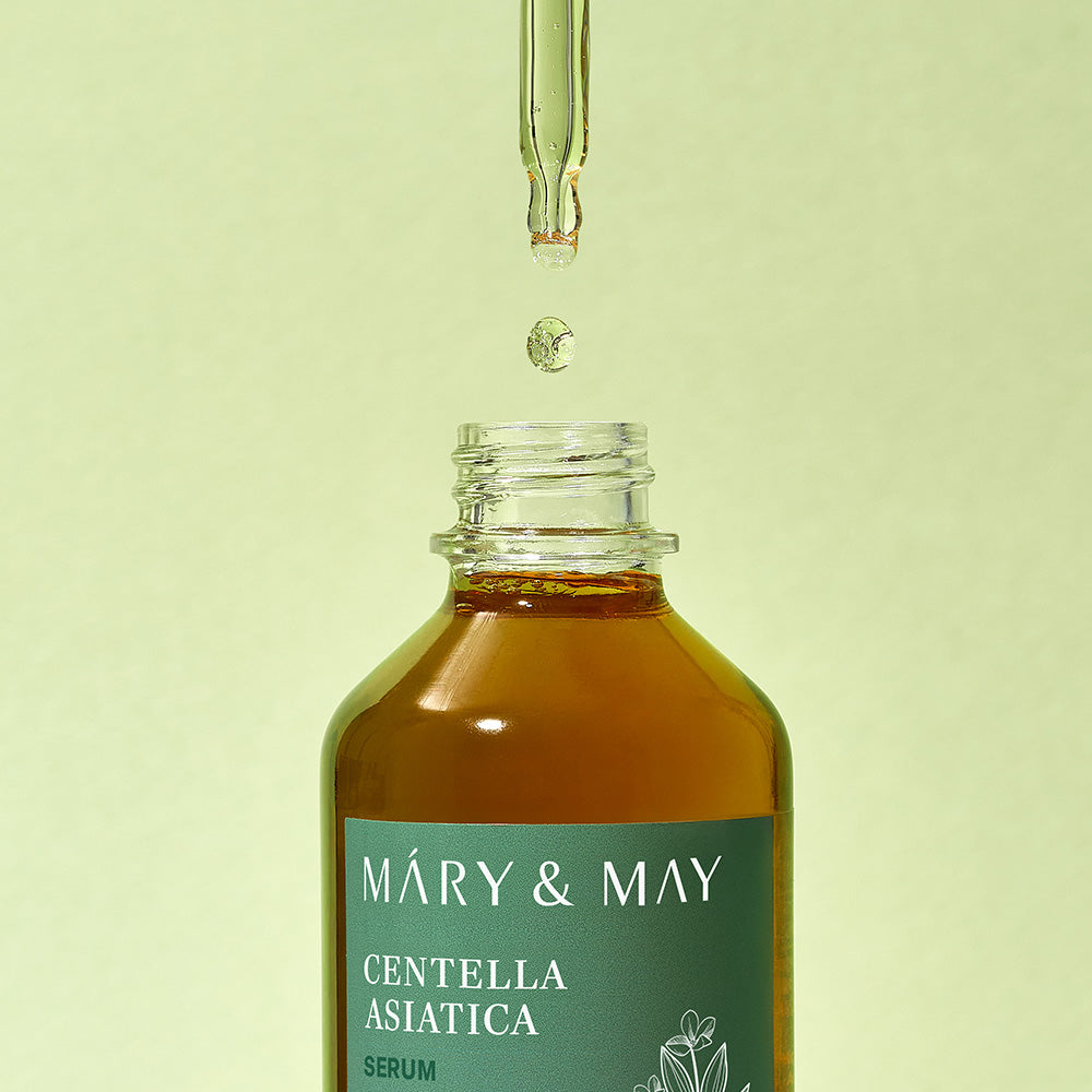 Mary&May Centella Asiatica Serum pump top detail close up
