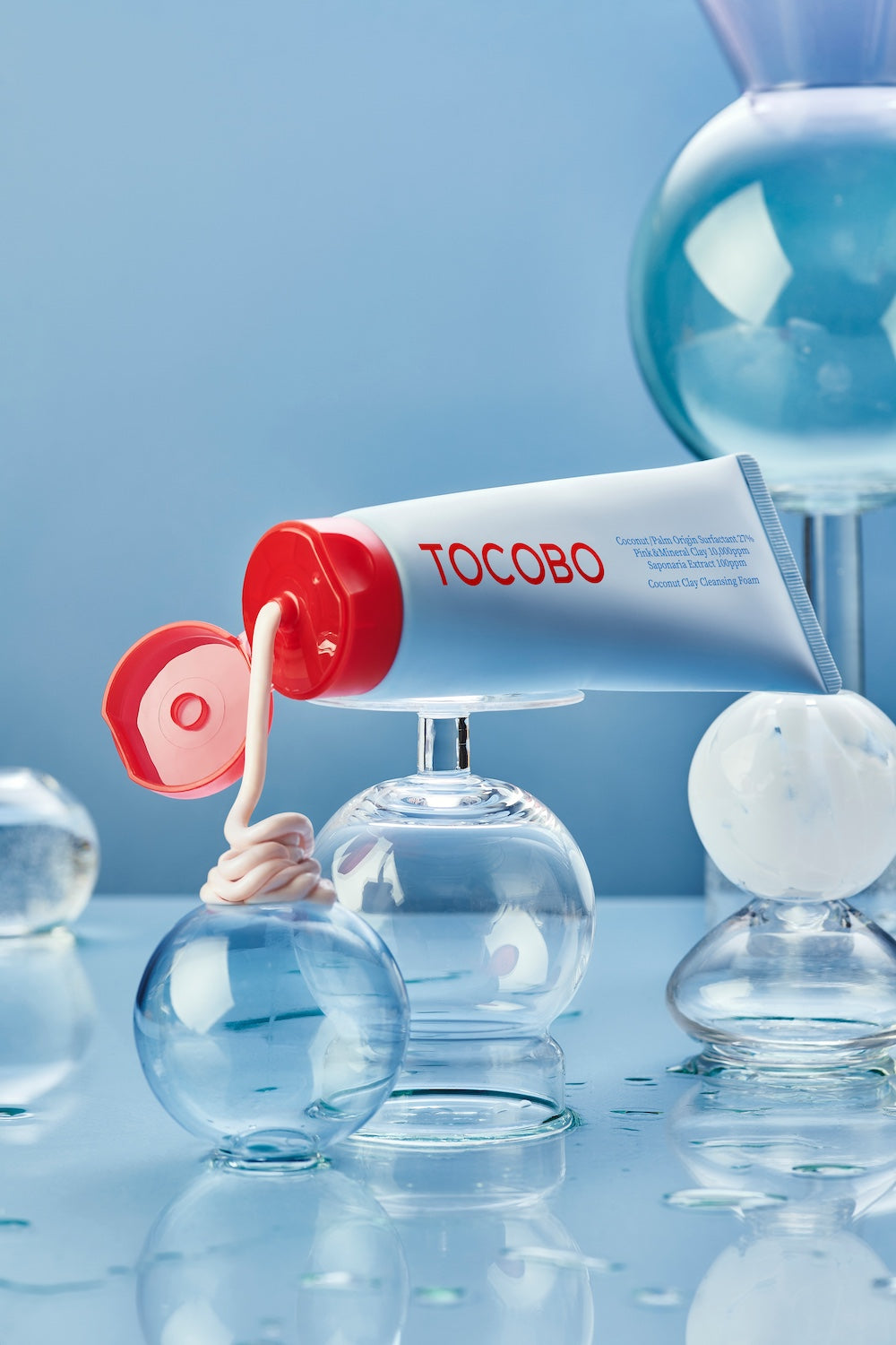 Cleansing foam applied along jawline demonstration
