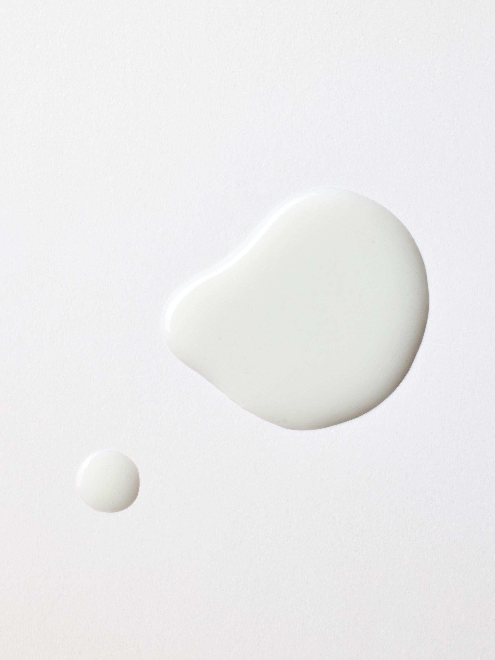 Centellian24 Pore Cleansing Oil held showing bottle size