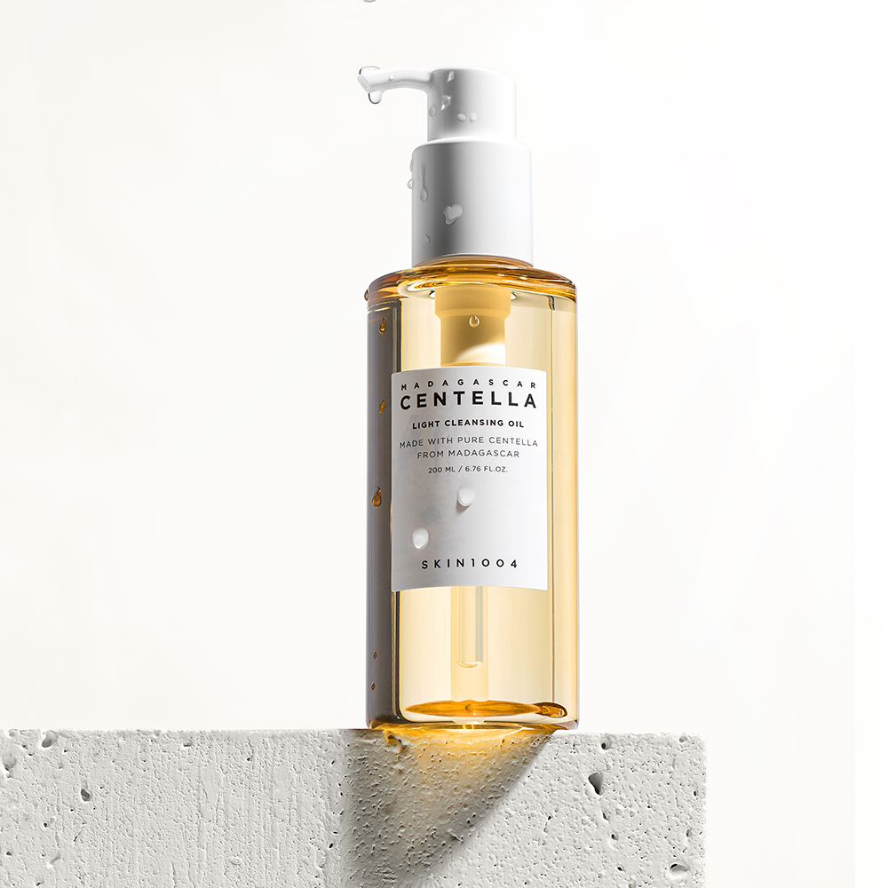 SKIN1004 Madagascar Centella Light Cleansing Oil 200ml Korean cleanser product image