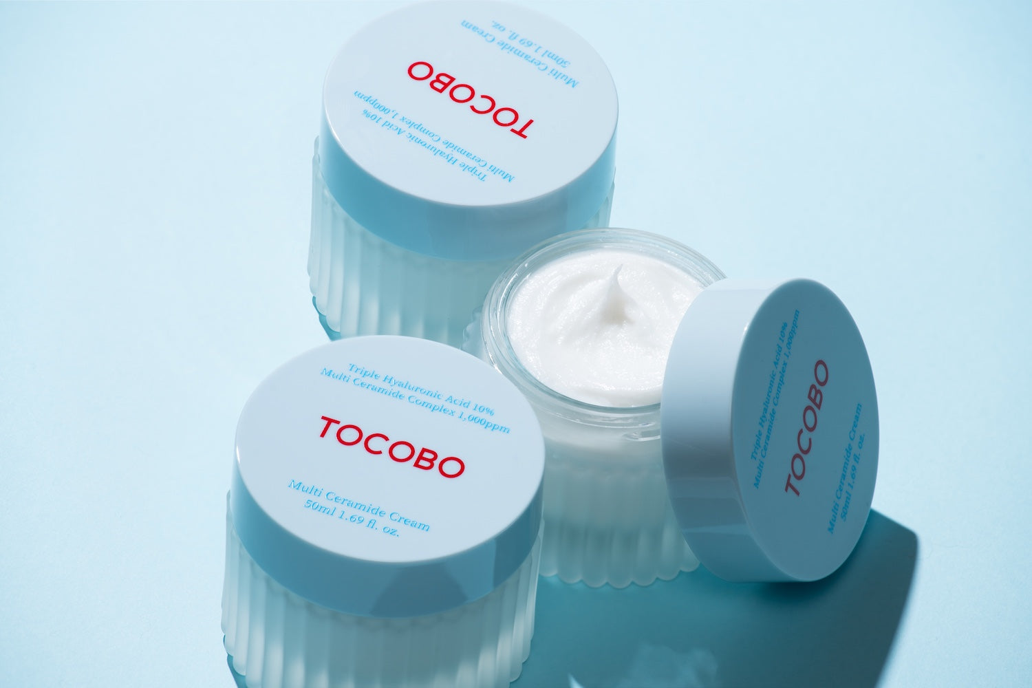 Back label showing ceramide and hyaluronic acid list