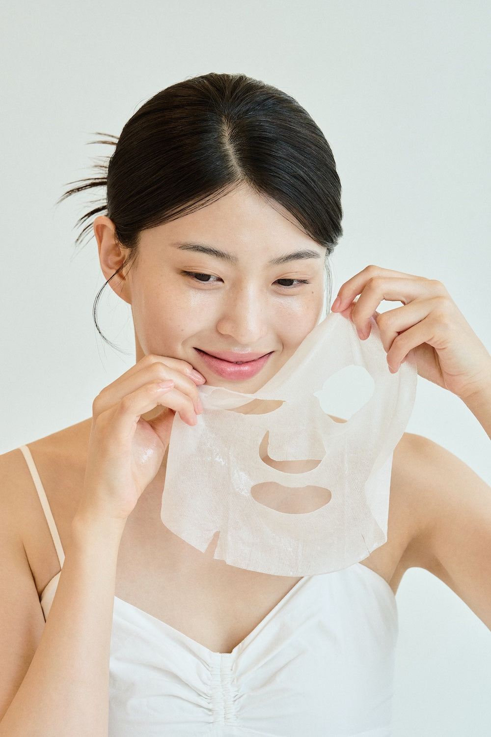 SKIN1004 Madagascar Centella Tone Brightening Glow Mask 5EA x 25ml Korean sunscreen product image