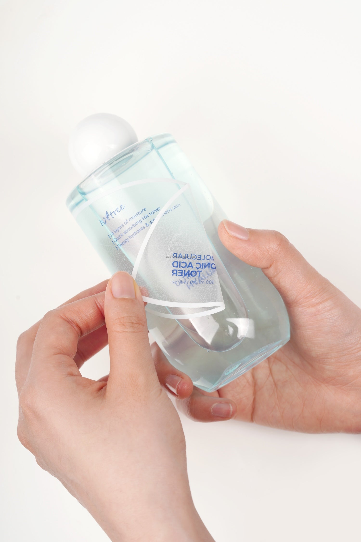 Isntree Ultra Low Molecular Hyaluronic Acid Toner 300ml Korean toner product image