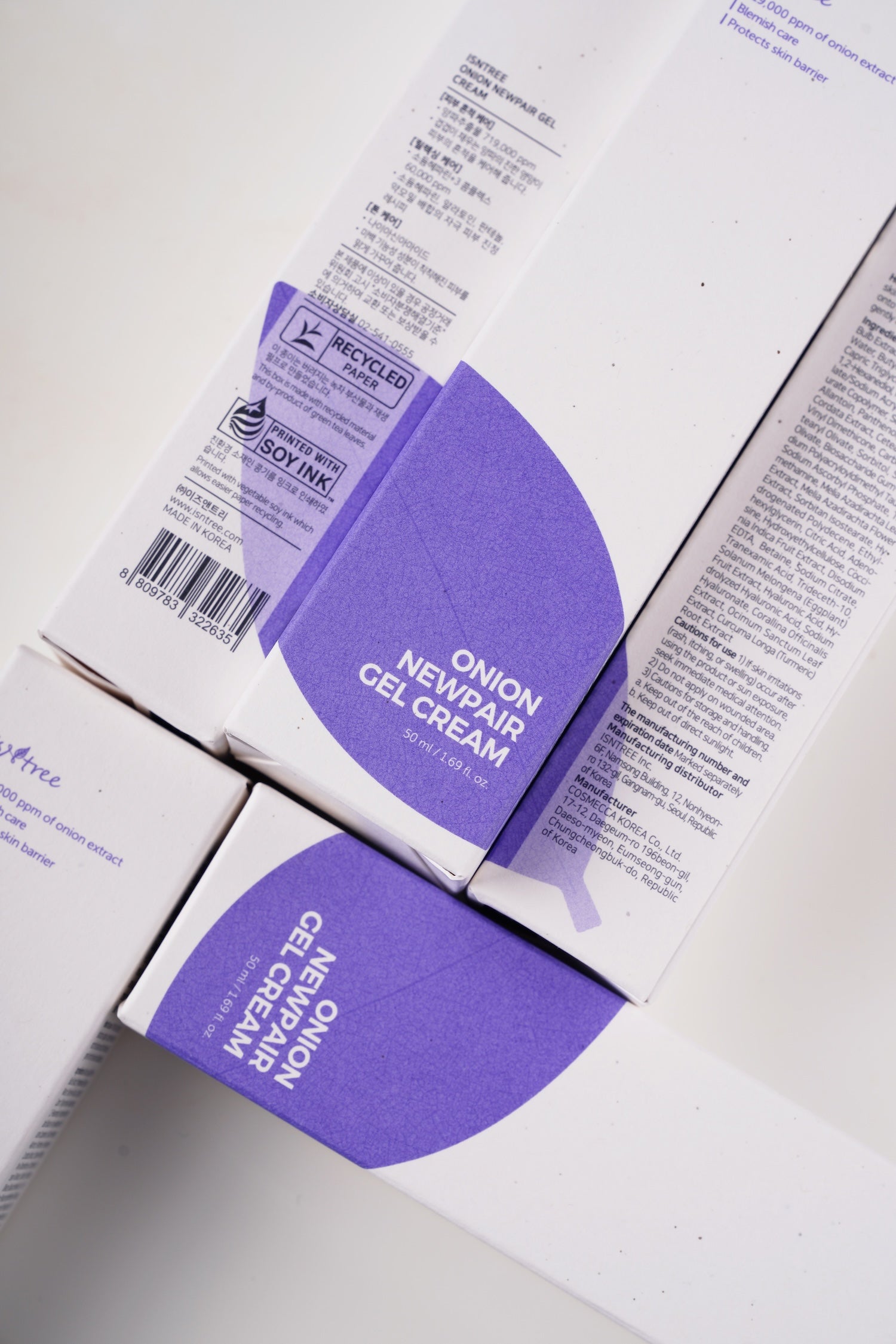 Isntree Onion Newpair Gel Cream full packaging set on counter