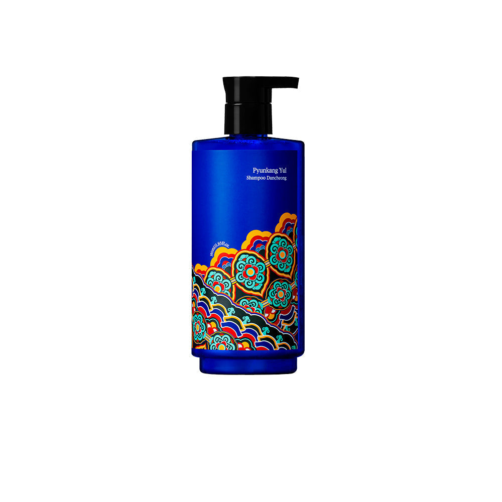 shampoo lathered in hand