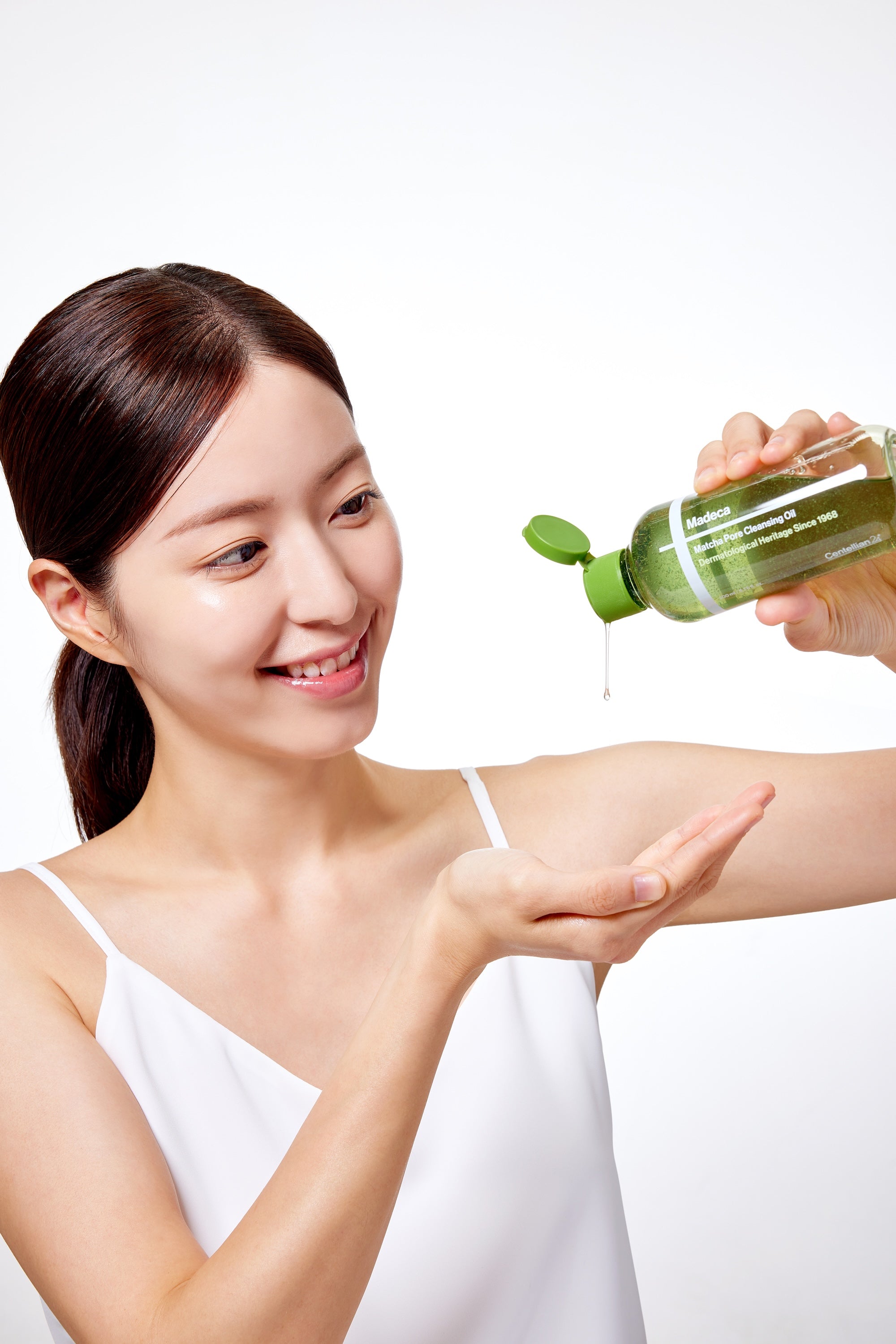 Centellian24 Madeca Matcha Pore Cleansing Oil 200ml Korean cleanser product image