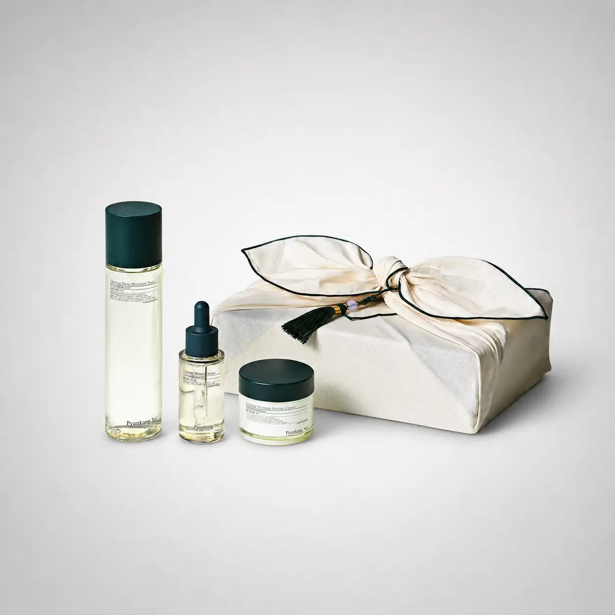 Pyunkang Yul calming line gift set box front